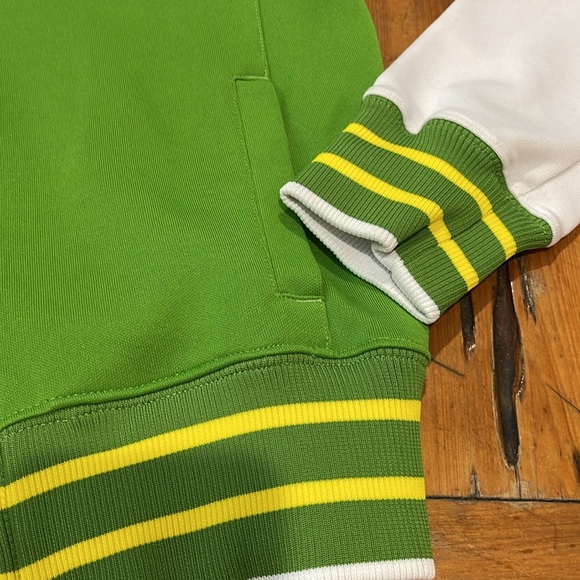 The north face woman’s zippered jacket, size medium - Picture 2 of 9